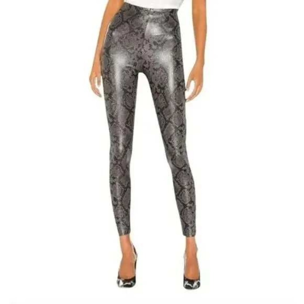 7 For All Mankind Coated Faux Leather Snakeskin Leggings S Small High‎ Rise NWT